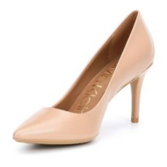 Calvin Klein Gayle Pointed Toe Evening Pumps - Picture 10 of 10